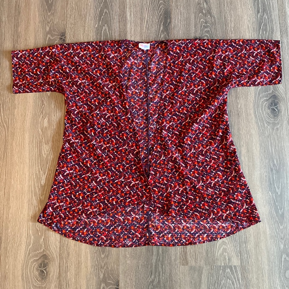 Lularoe Bianca shawl.